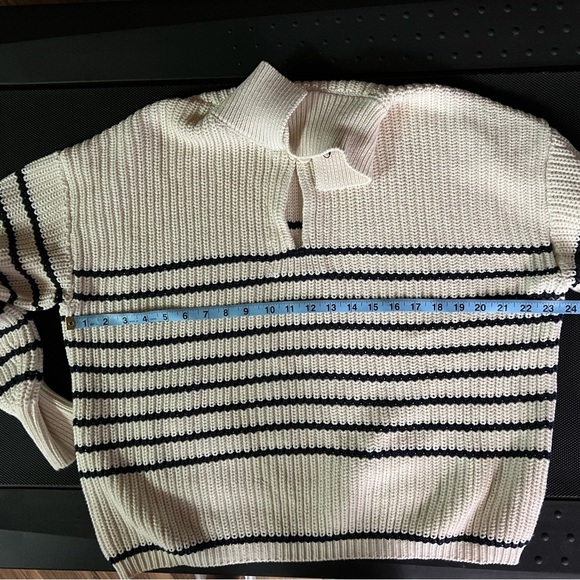 Zara Striped Cream Women's Sweater in size Small - Picture 6 of 9